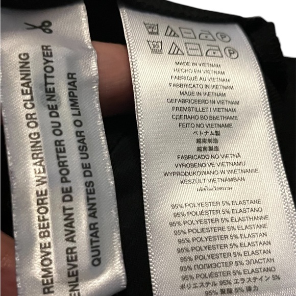 Michael Kors ~ Black Evening Dress ~ Xtra-Small ~ Knee Height Slit on Left ~ NWT - Picture 7 of 9